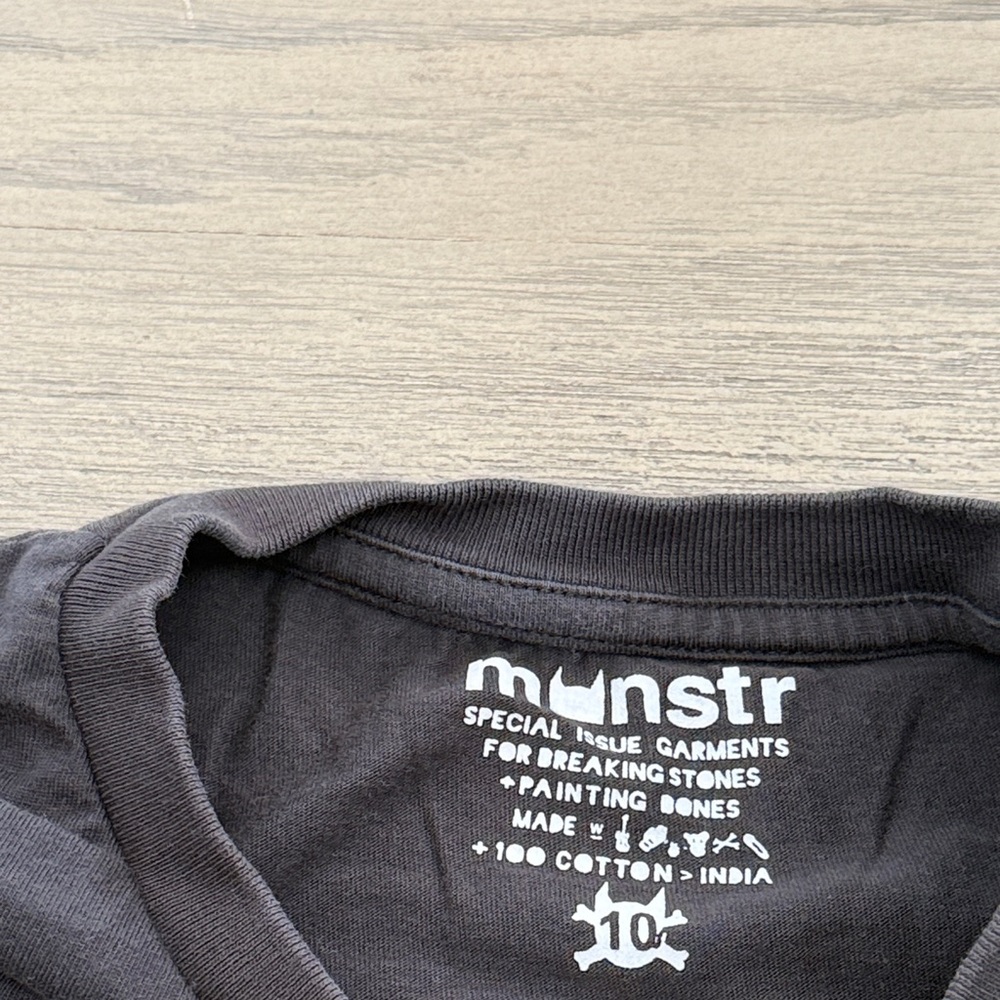 Munster kids (sz10) That’s Snake Tee - Picture 3 of 6